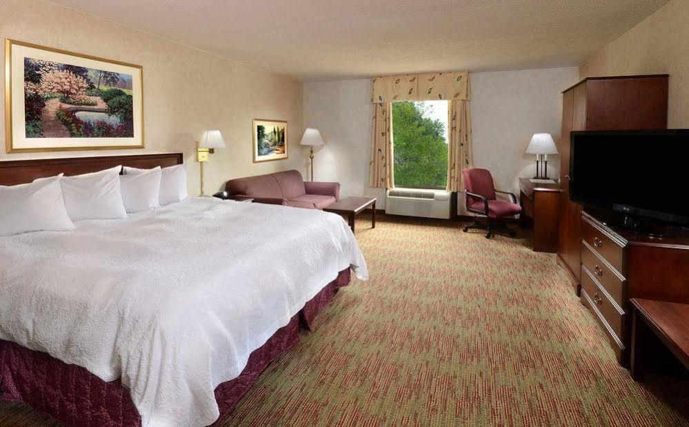 Hampton Inn Charlotte North Lake Norman Cornelius Εξωτερικό φωτογραφία